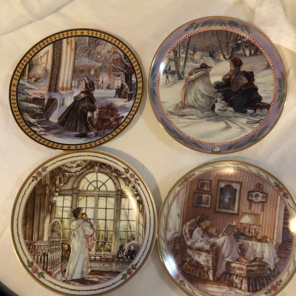 4 plates Trisha, romance, collectors plates set of four